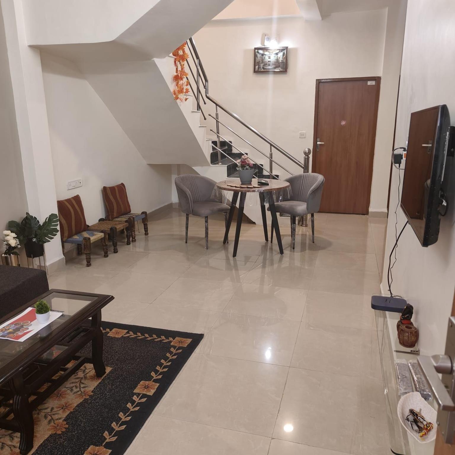 فيلا Mahadev Mansion اوجاين المظهر الخارجي الصورة