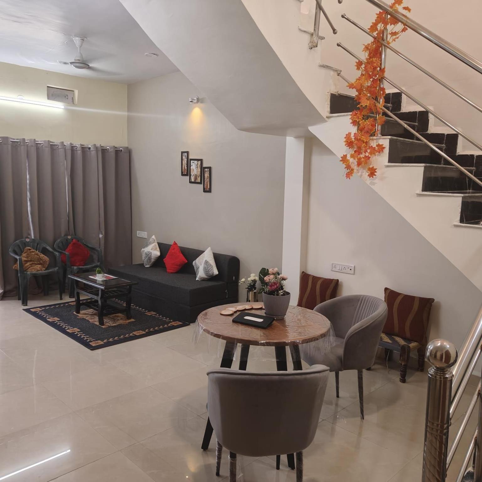 فيلا Mahadev Mansion اوجاين المظهر الخارجي الصورة